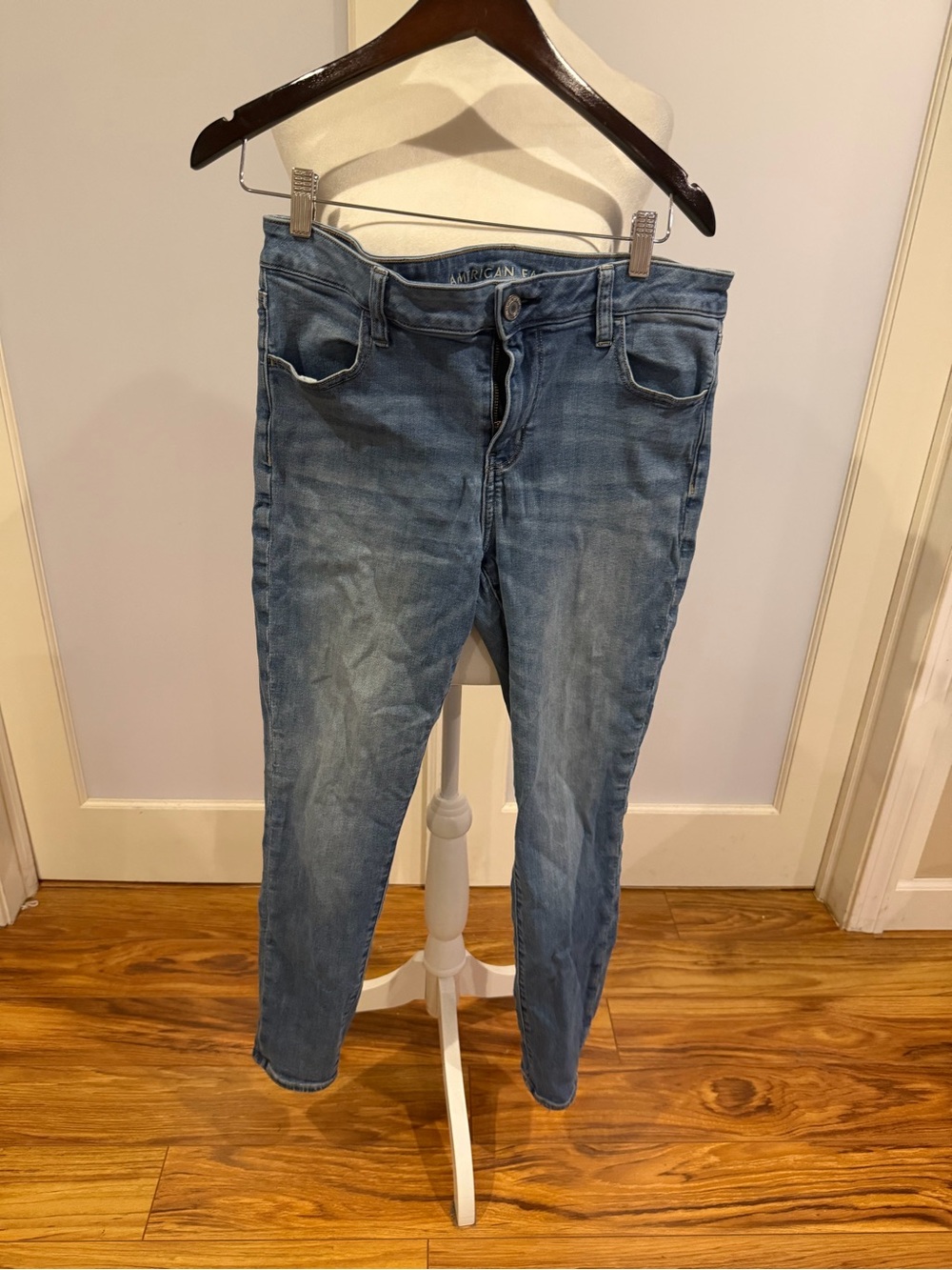 American Eagle Outfitters Light Blue Skinny Jeans